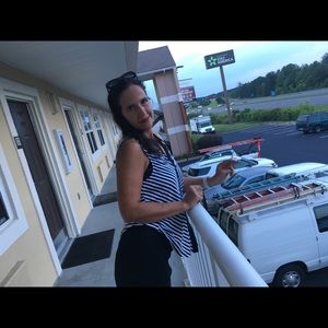 Meet your Posher, Bobbie